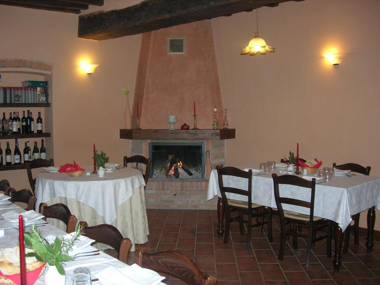 Agriturismo Campass Castelvetro Piacentino Exterior photo